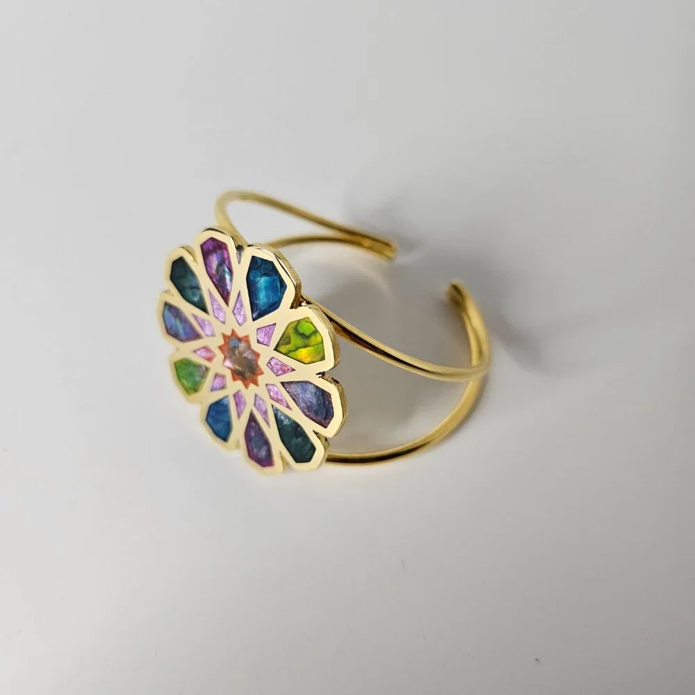 Geometric Shape Cuff - Picture 2 of 4
